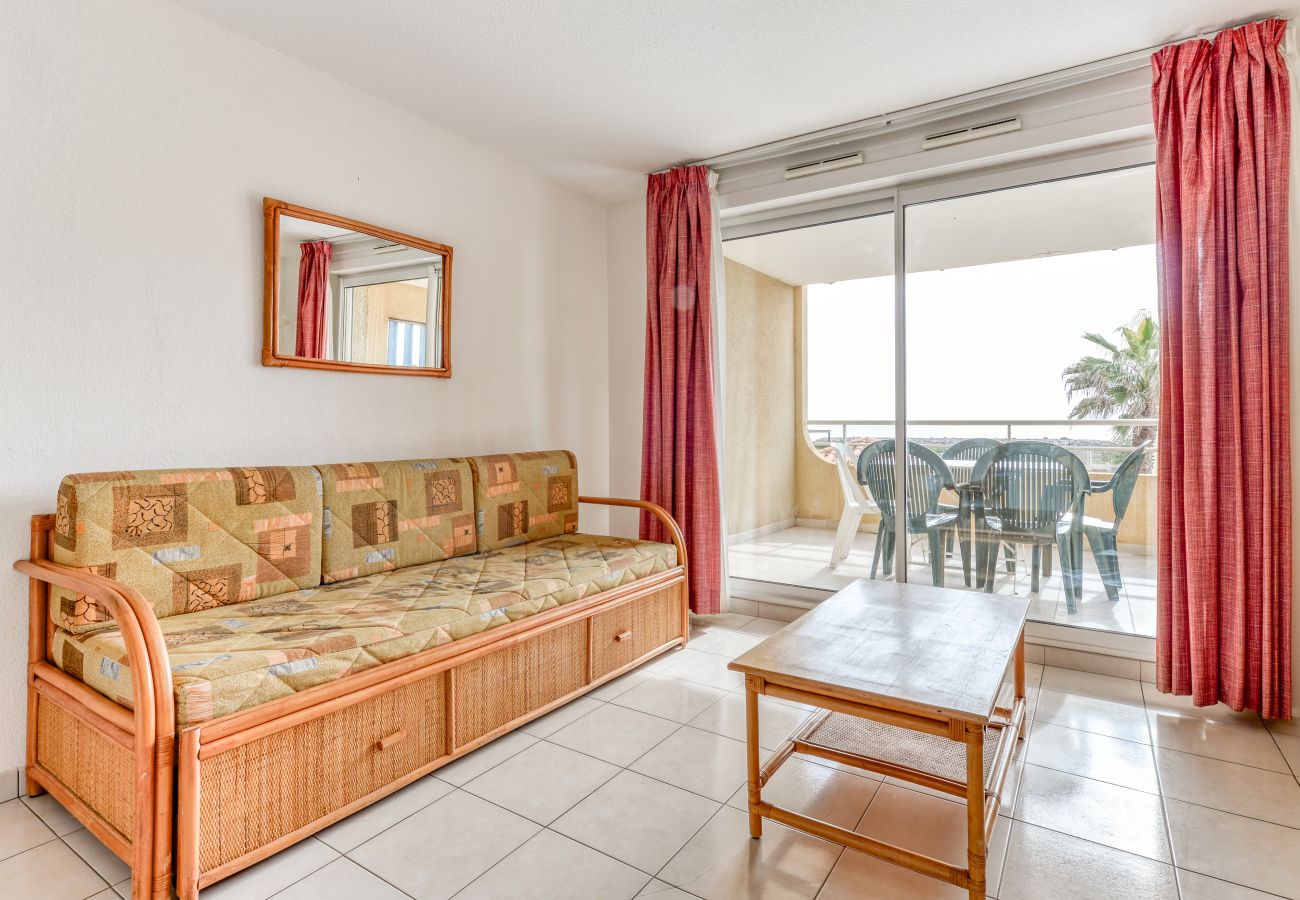 Apartment in Valras-Plage - Apartment for 4 ppl, sea view, terrace