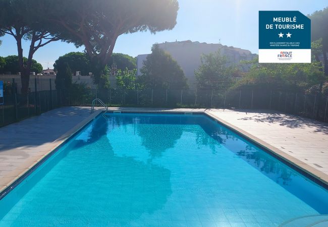 Apartment in Le Grau-du-Roi - Nice Apt with pool near the sea