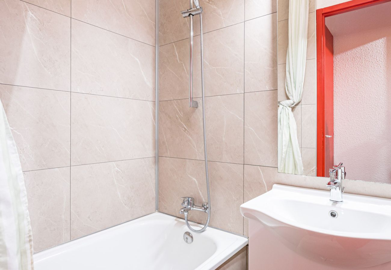 Apartment in Morillon - Nice Apt for 4 pers near the slopes