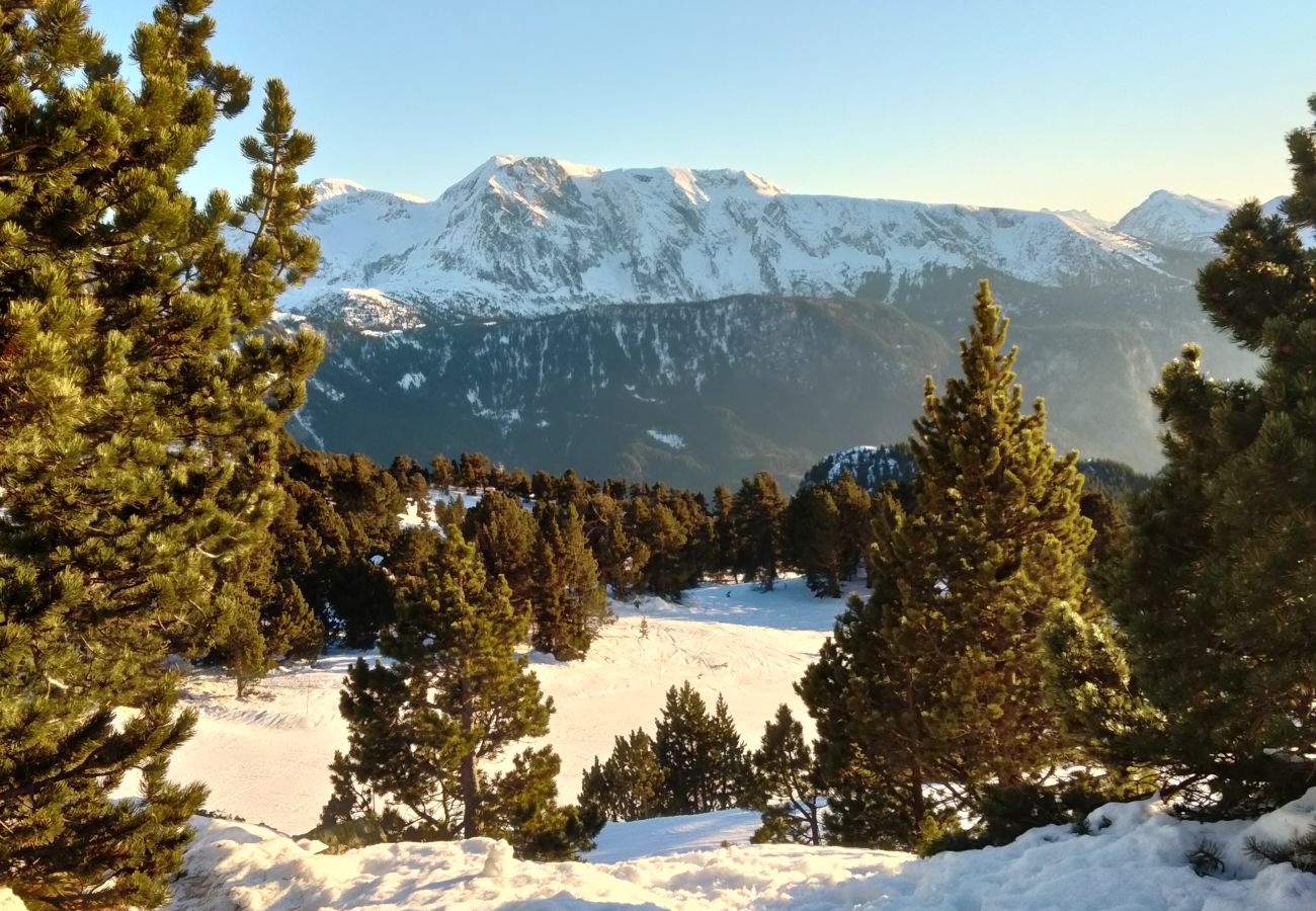 Apartment in Chamrousse - Nice Apt for 6Pers Ski-in Ski-out