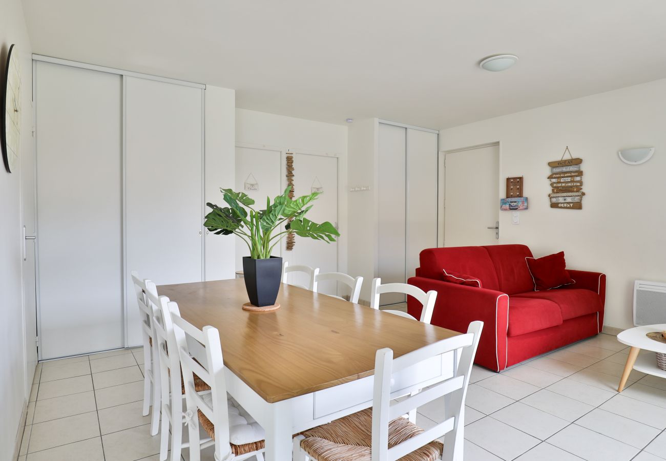 Villa in Parentis-en-Born - Stunning villa 8 people with swimming pool & terrace
