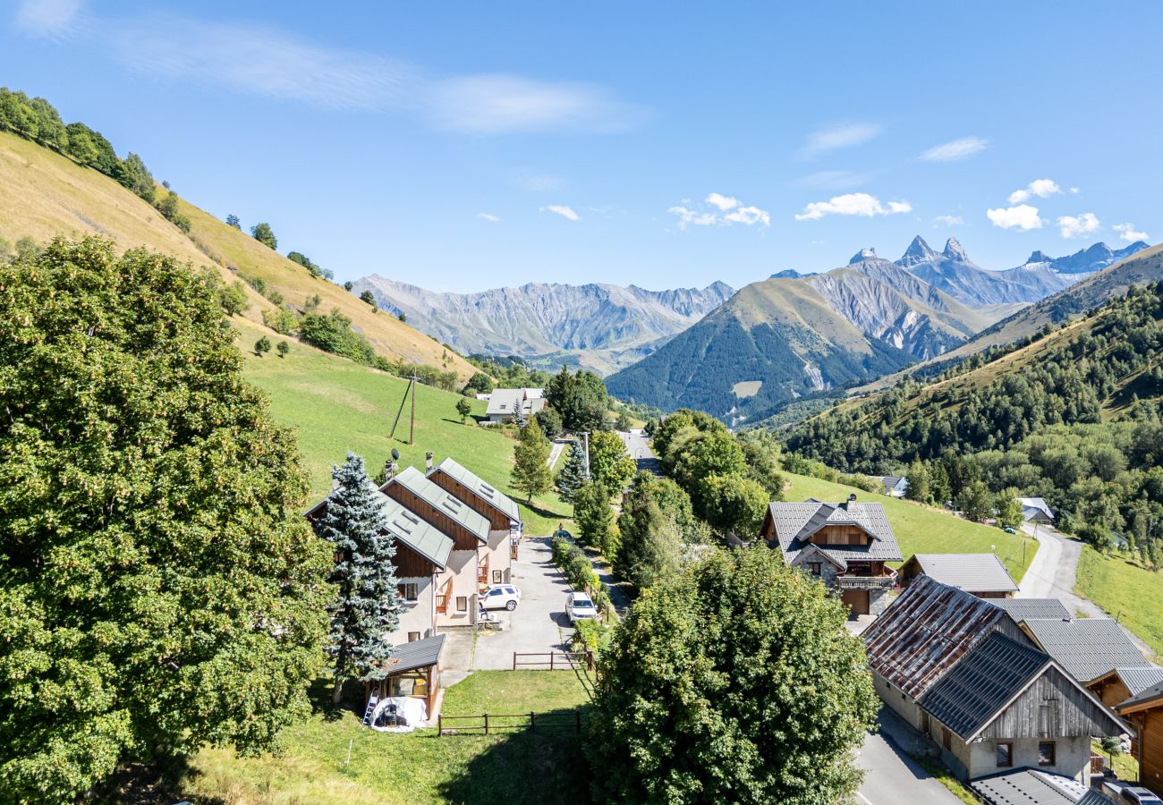 Chalet in Saint-Sorlin-d´Arves - Fully equipped chalet for 14 pers