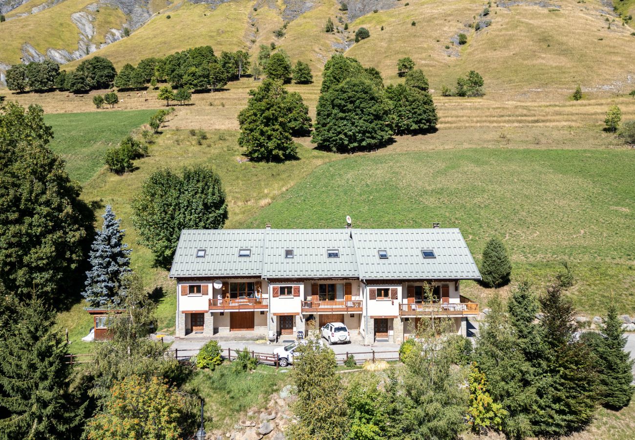 Chalet in Saint-Sorlin-d´Arves - Fully equipped chalet for 14 pers