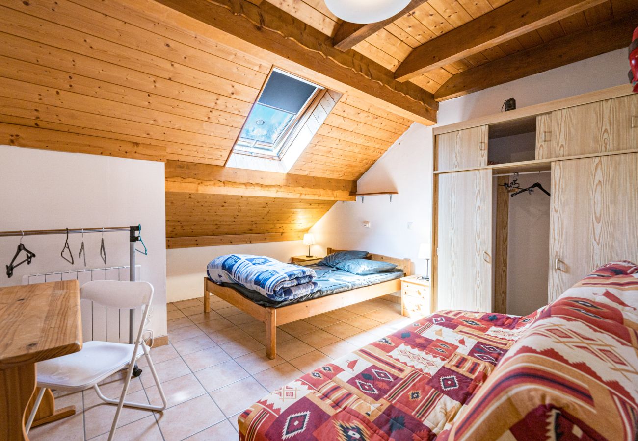 Chalet in Saint-Sorlin-d´Arves - Fully equipped chalet for 14 pers