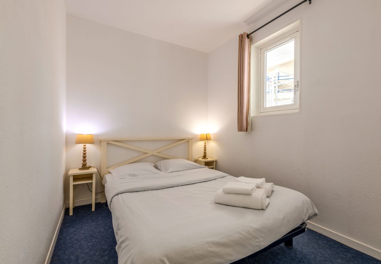 Apartment in Plougonvelin - Beautiful apt for 6 pers right by the water