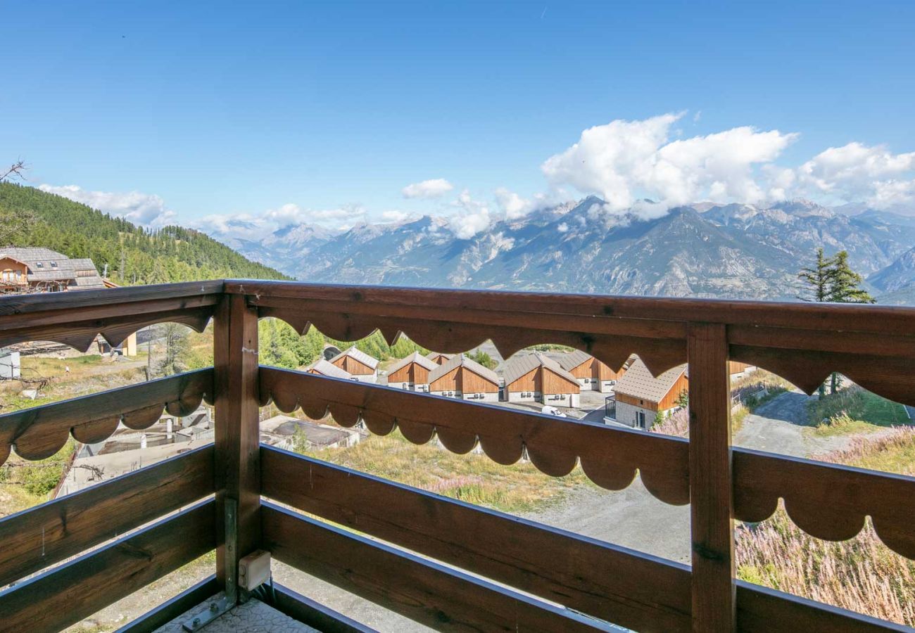 Studio in Risoul - Charming studio apartment with balcony, sleeps 4, mountain view