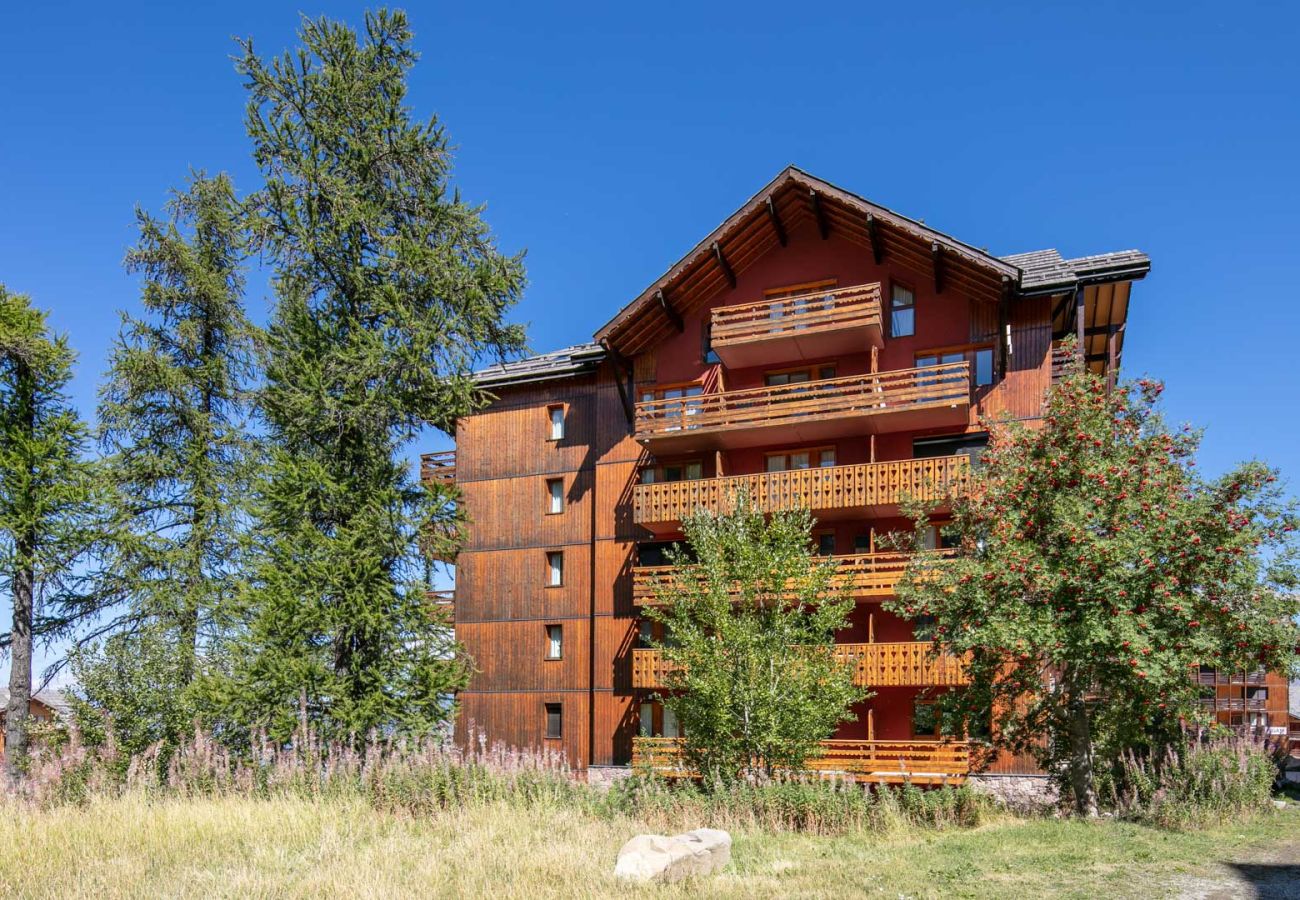 Apartment in Risoul - Nice Apt for 5 pers near the slopes