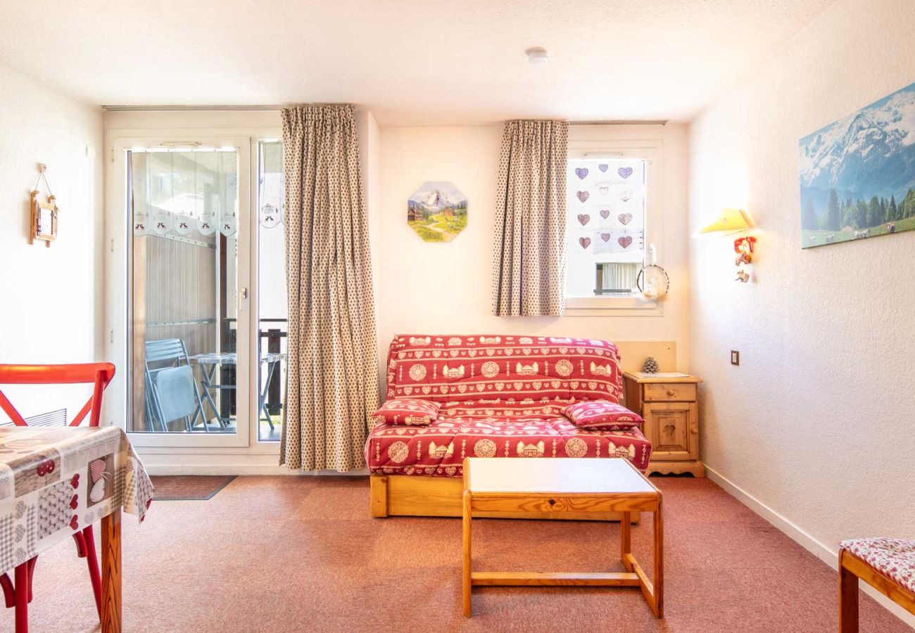 Studio in Villard-de-Lans - Studio cabin, sleeps 4, balcony