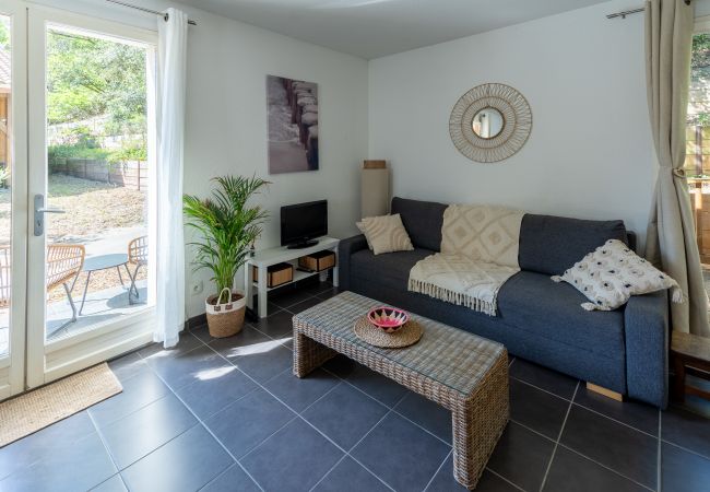 Apartment in Lacanau - Charming house with terrace, sleeps 6