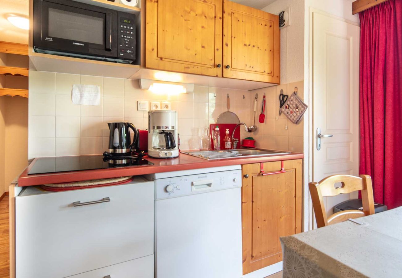 Studio in Chamrousse - Nice Apt for 5 pers near the slopes