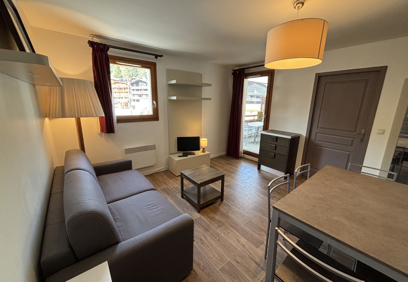 Apartment in Les Deux Alpes - Beautiful Apart for 6 Near the Slopes