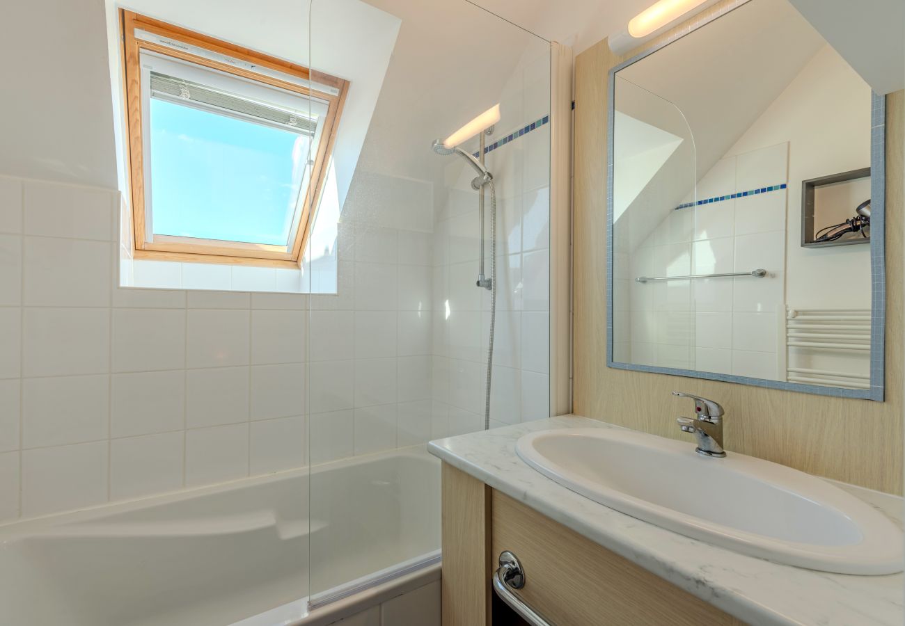House in Saint-Nic - Cottage for 6 pers in a residence with pool