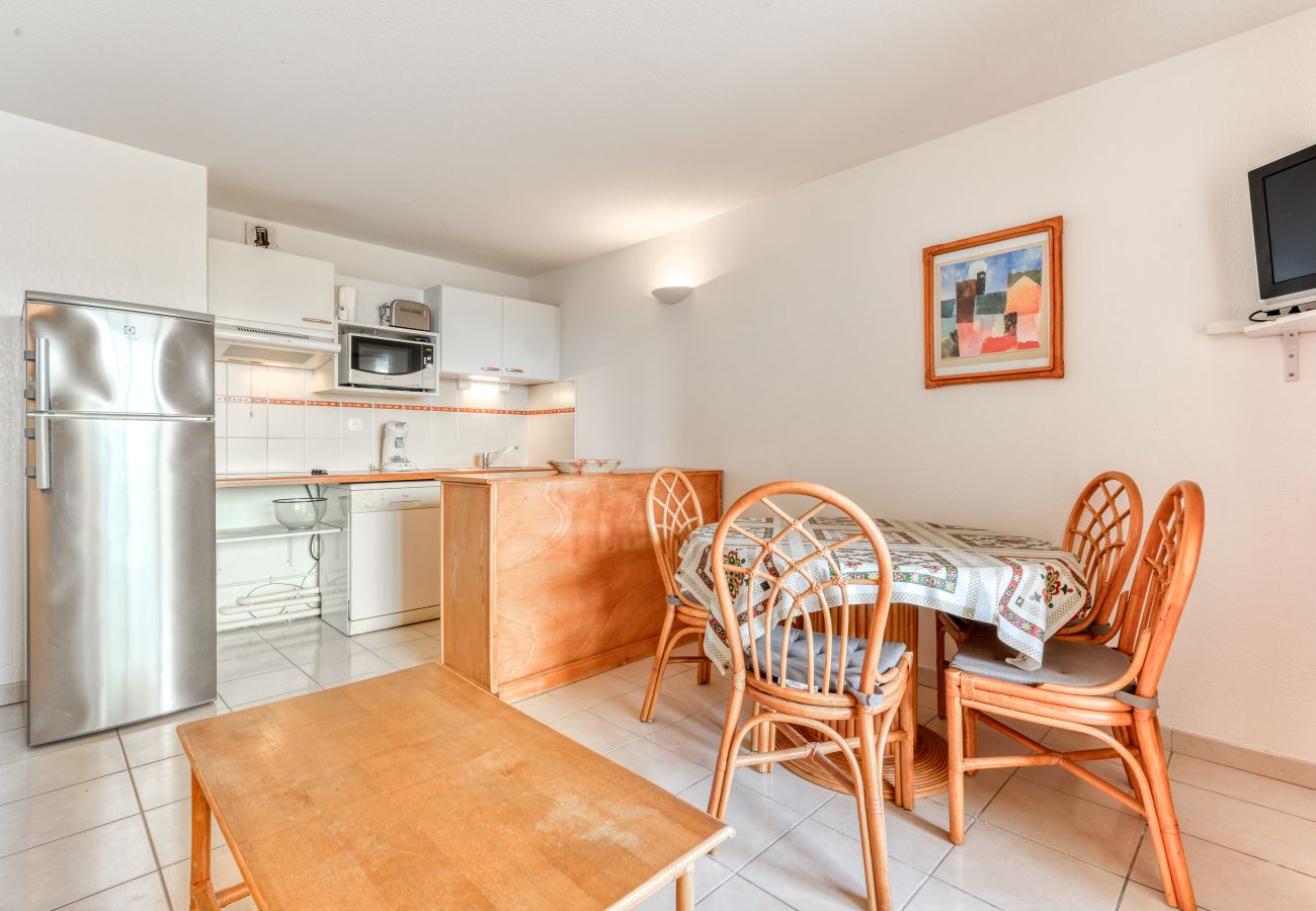 Apartment in Sérignan - apartment with sea view, sleeps 6, balcony