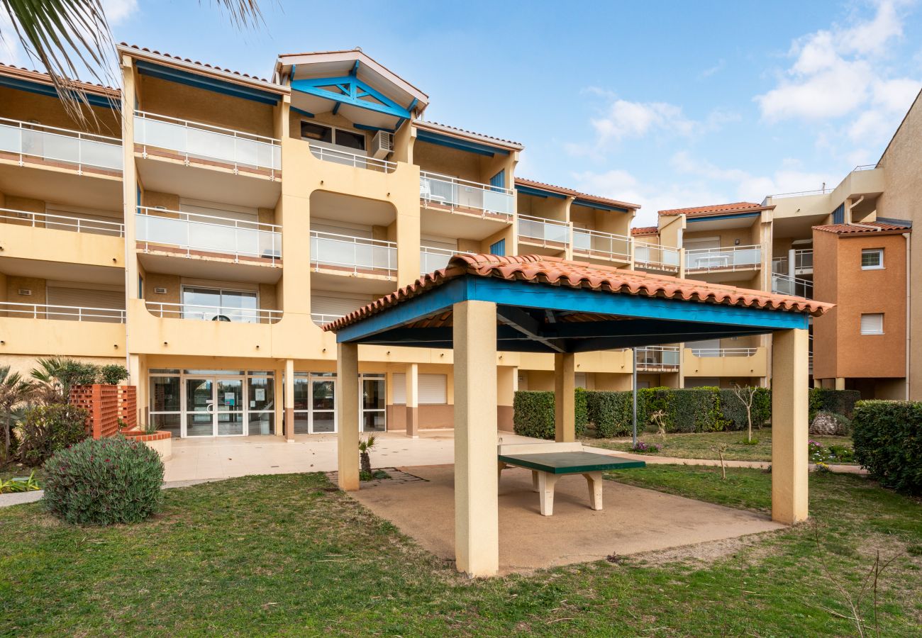 Apartment in Sérignan - apartment with sea view, sleeps 6, balcony