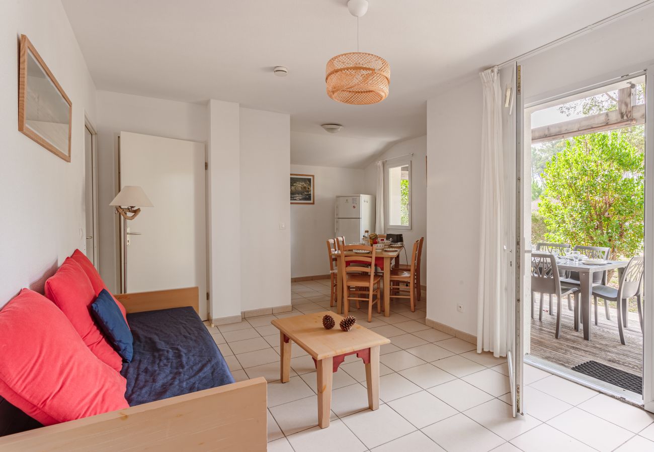 House in Ondres - Charming House for 6 in Residence with Pool