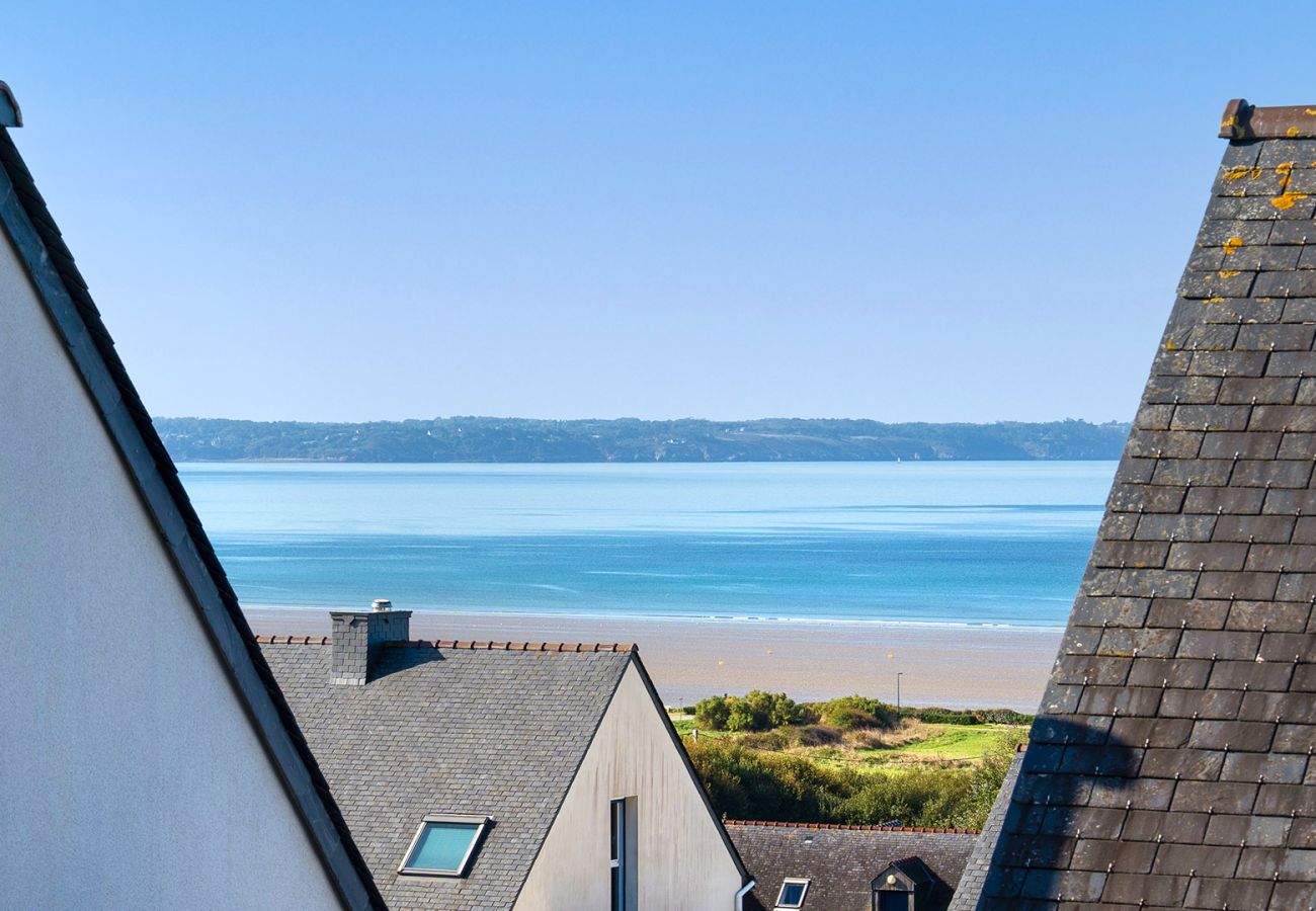Apartment in Saint-Nic - Seaside house for 4 people with a swimming pool