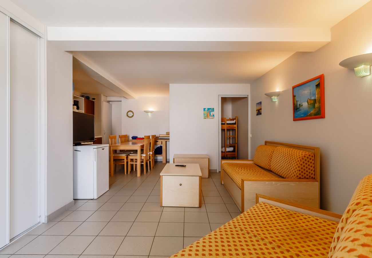Apartment in La Tranche-sur-Mer - Nice Apt for 5 people by the beach