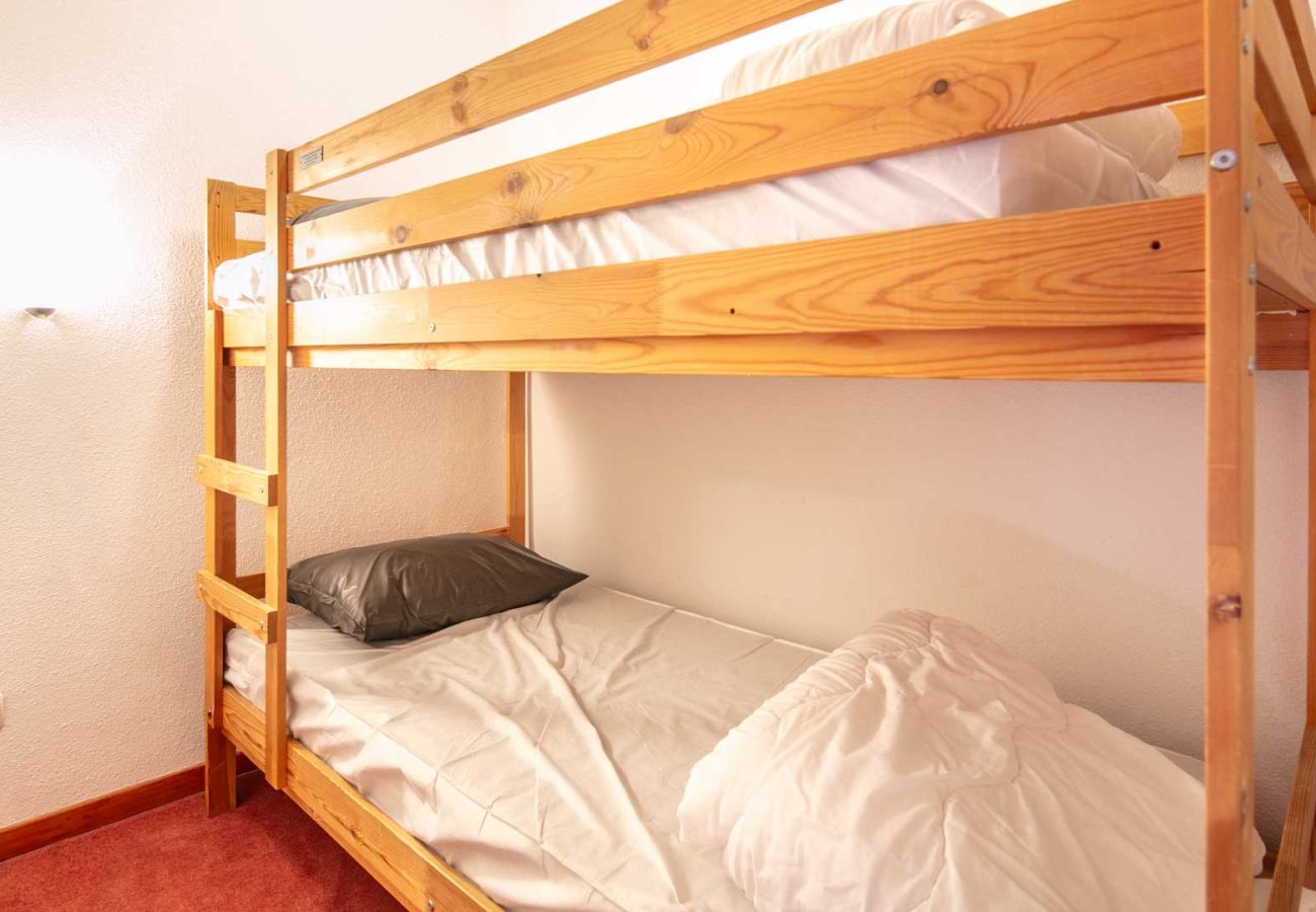 Apartment in Modane - Charming apartment, sleeps 6, balcony