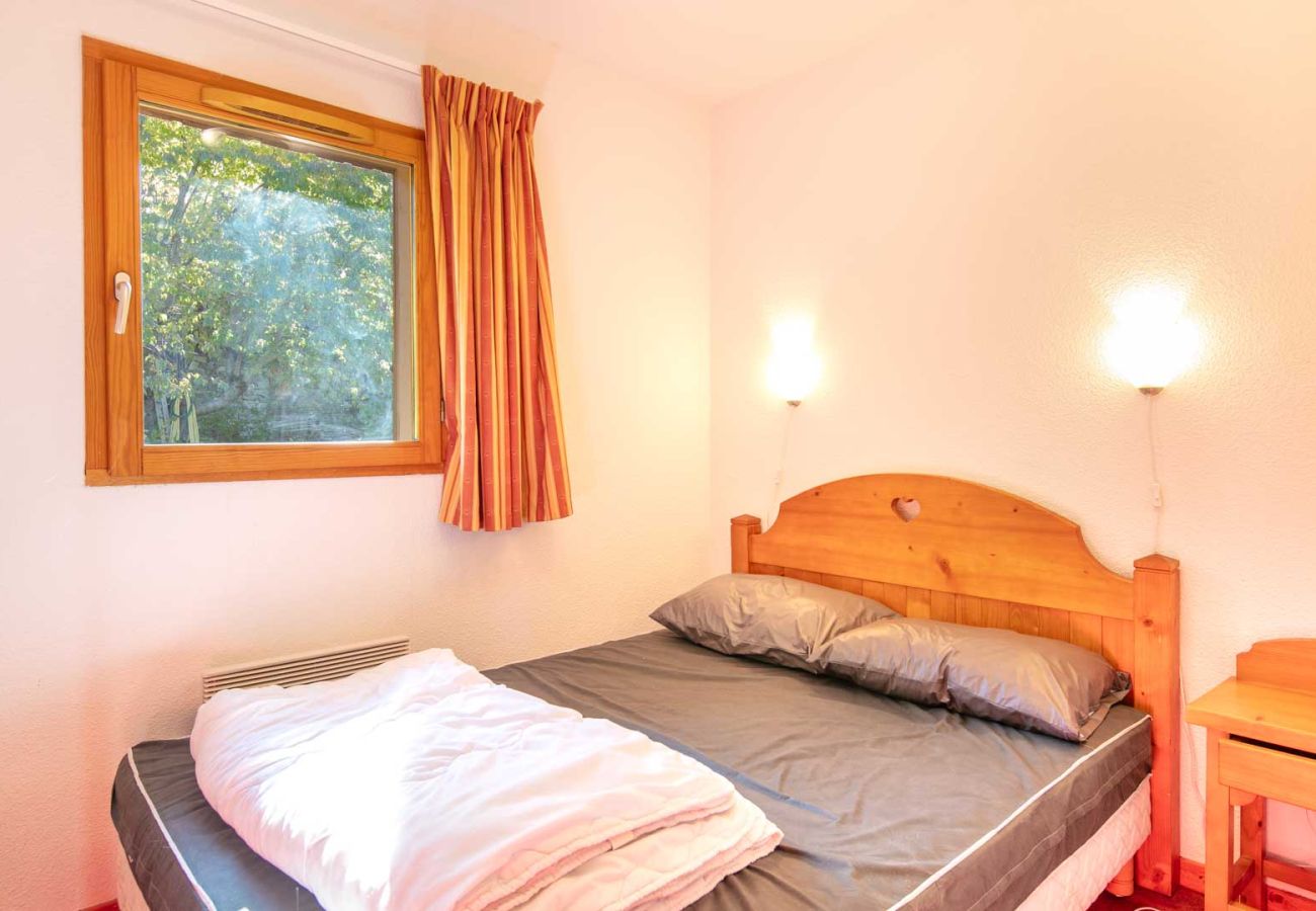 Apartment in Modane - Charming apartment, sleeps 6, balcony