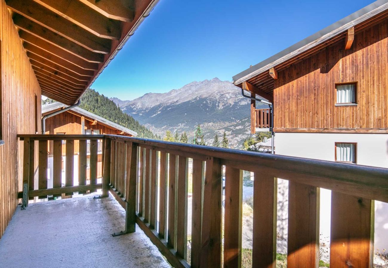 Apartment in Modane - Charming apartment, sleeps 6, balcony
