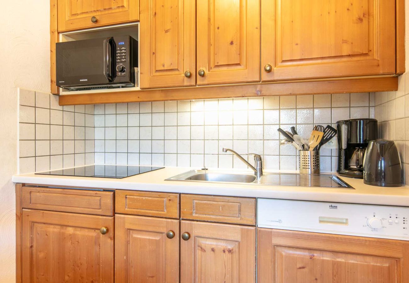 Apartment in Modane - Mountain apartment, sleeps 4, mountain view