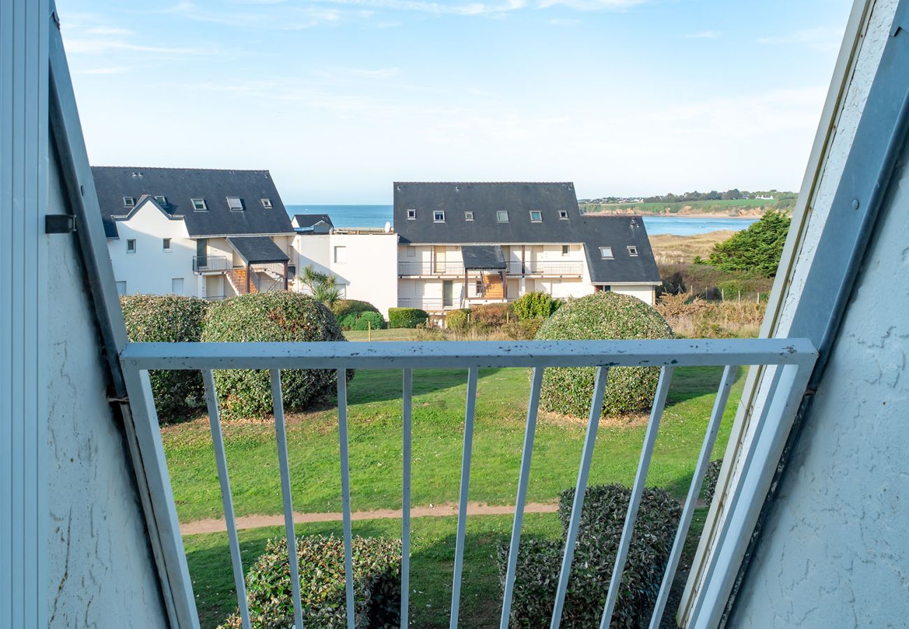 Terraced House in Guidel - Cottage for 4 people, ocean view, 100m from the beach