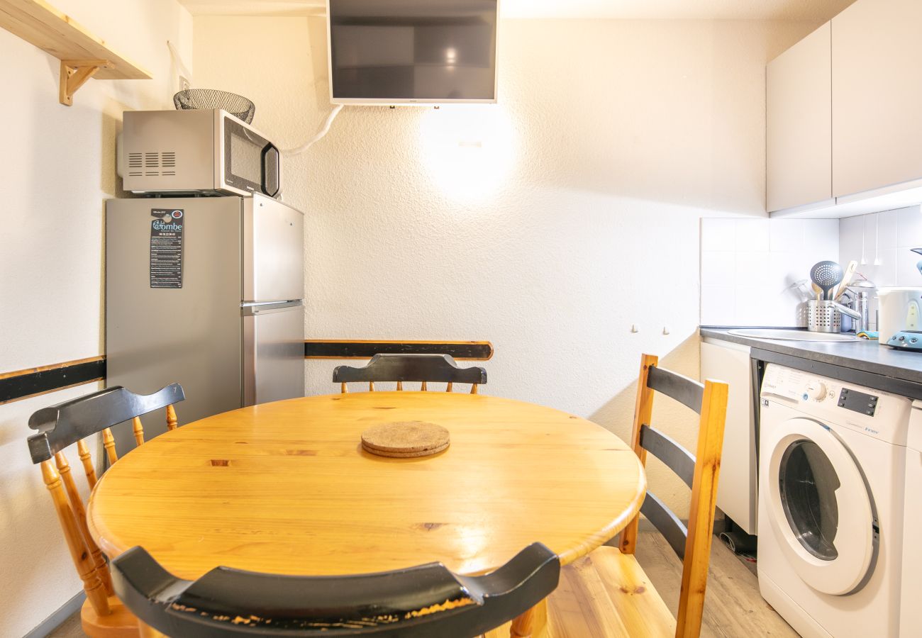 Studio in Morillon - Charming Apart for 6 Near the Slopes