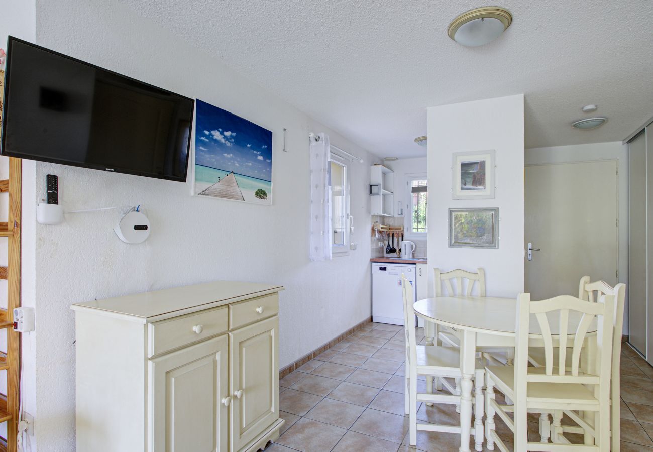 Villa in Homps - Charming villa with garden for 6 pers