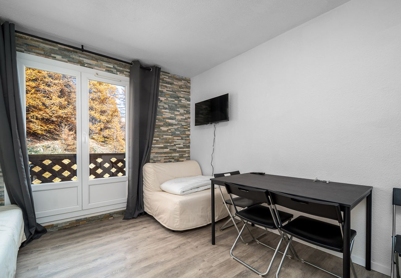 Studio in Allos - Studio for 4 pers near the slopes