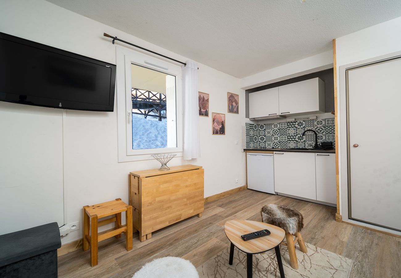 Apartment in Allos - Nice Apt for 5 pers near the slopes