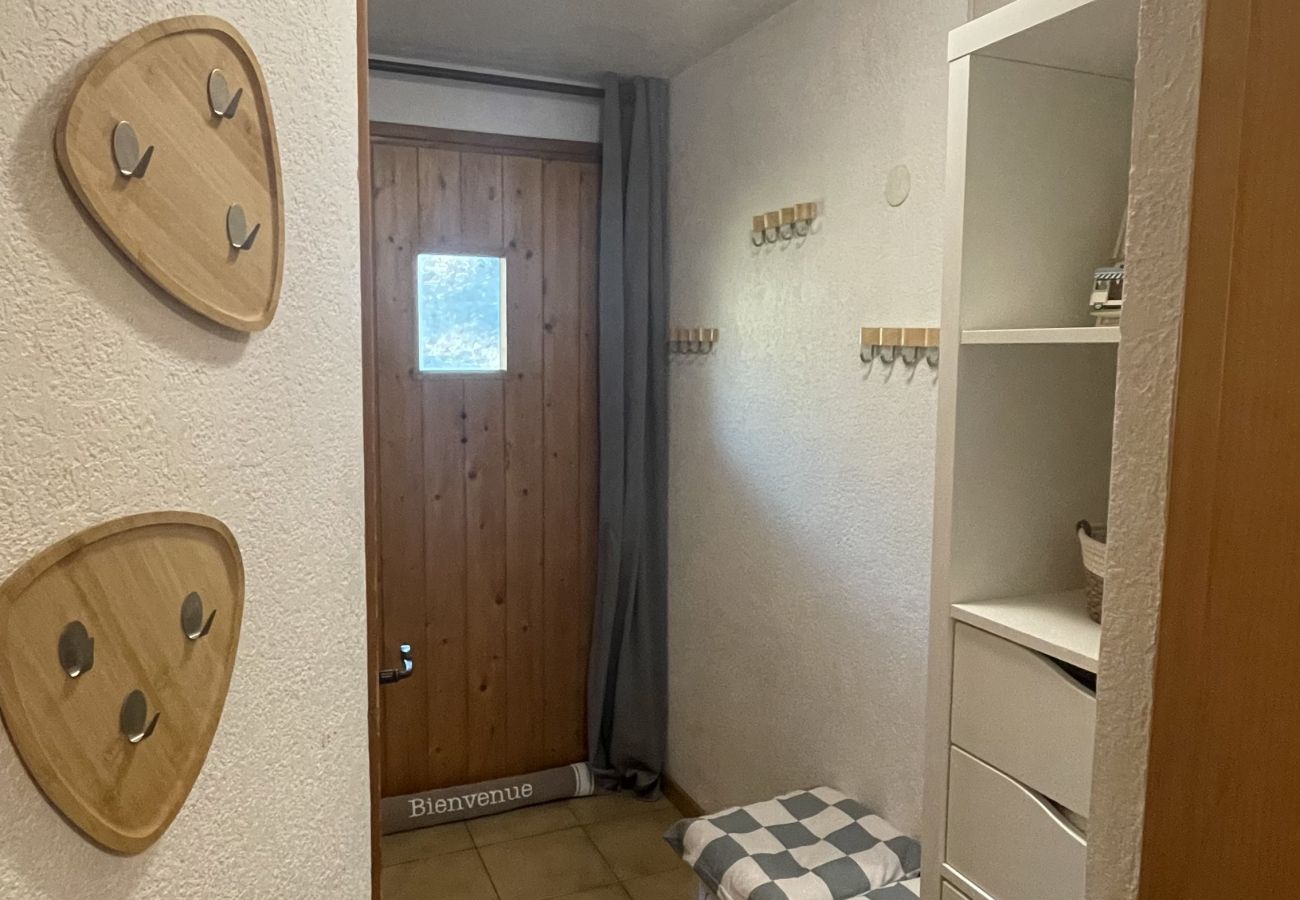 Apartment in Morillon - Nice Apt for 4 pers mountain view