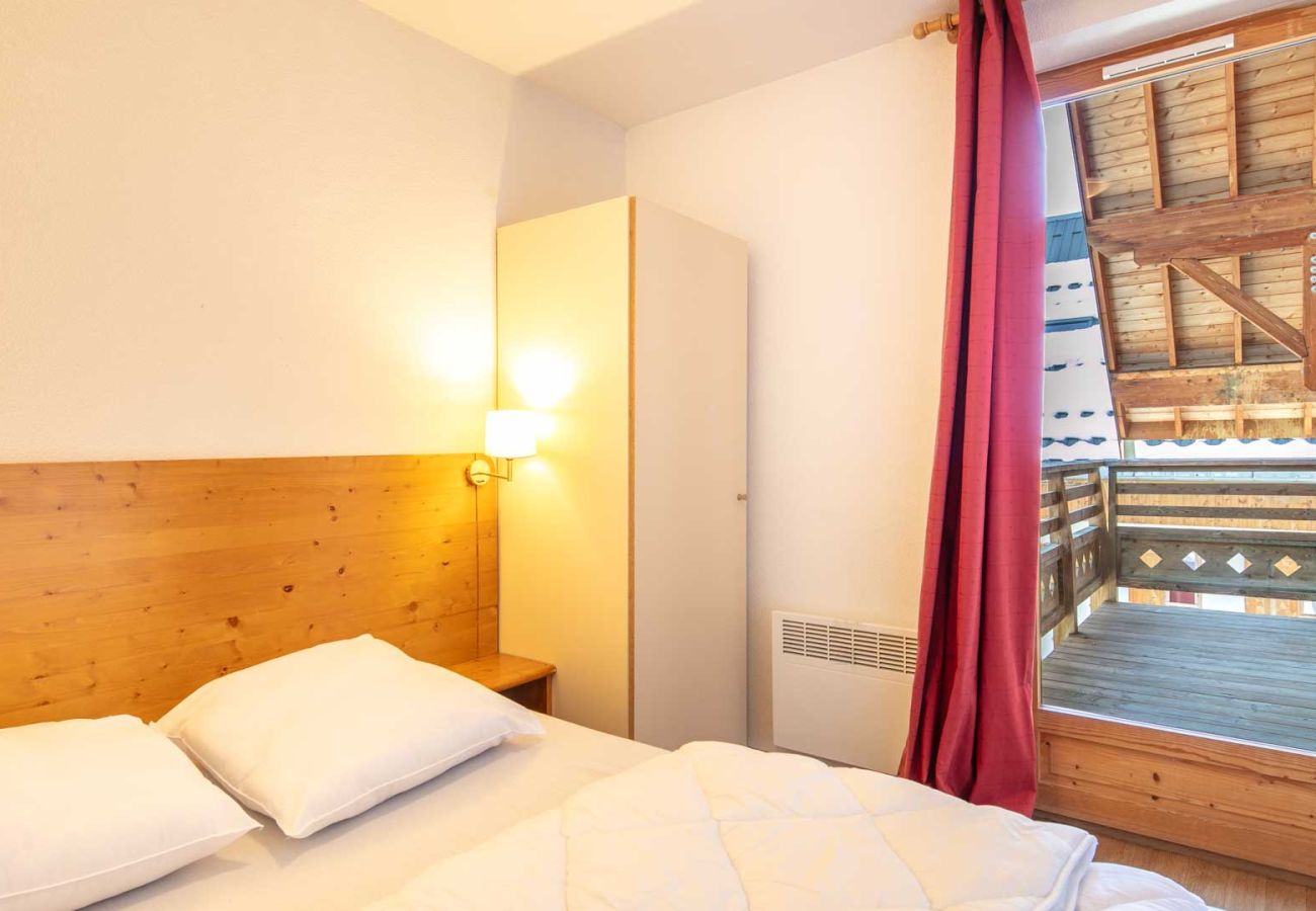 Apartment in Saint-Sorlin-d´Arves - Nice Apt for 10 pers near the slopes