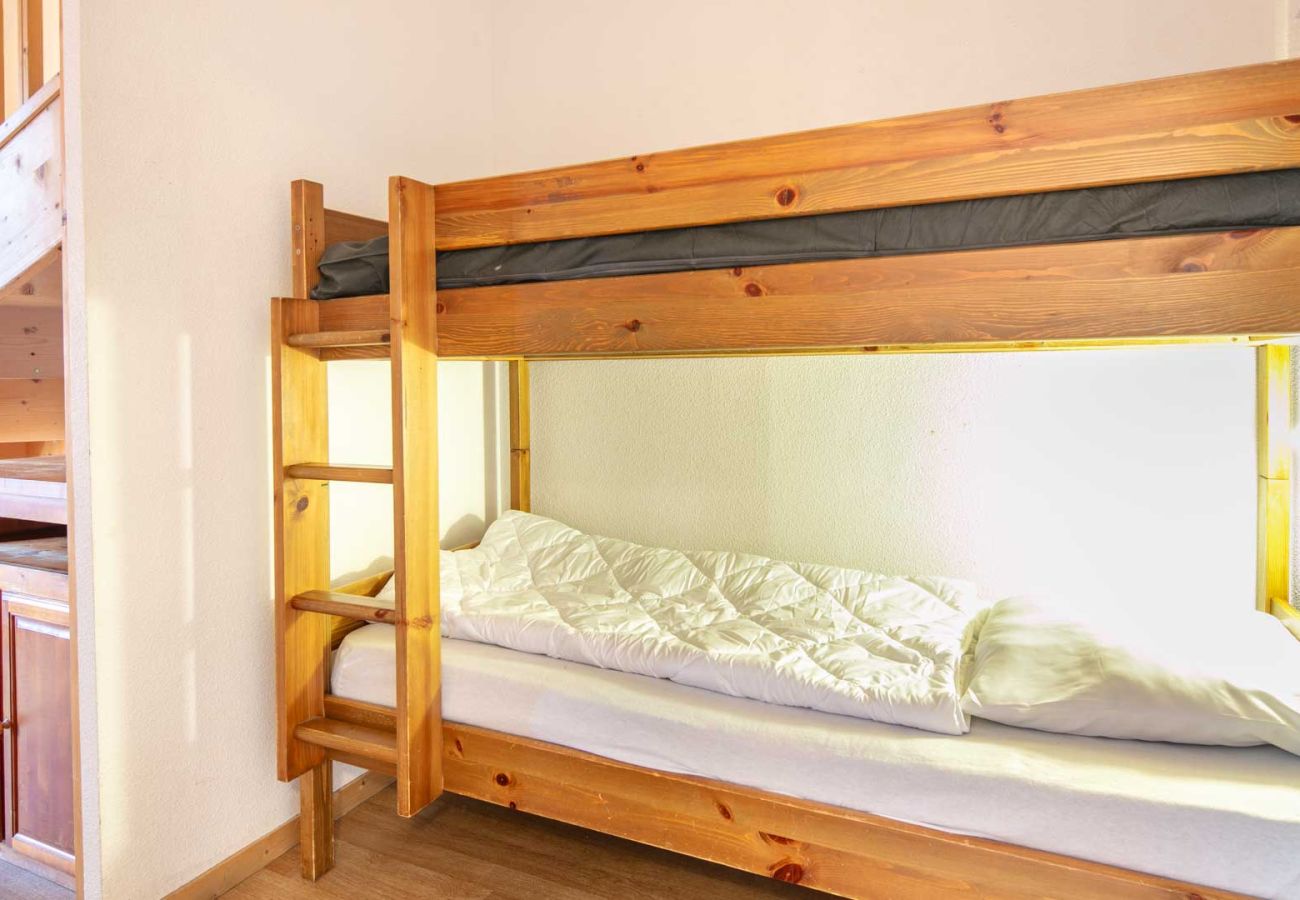 Apartment in Saint-Sorlin-d´Arves - Nice Apt for 10 pers near the slopes