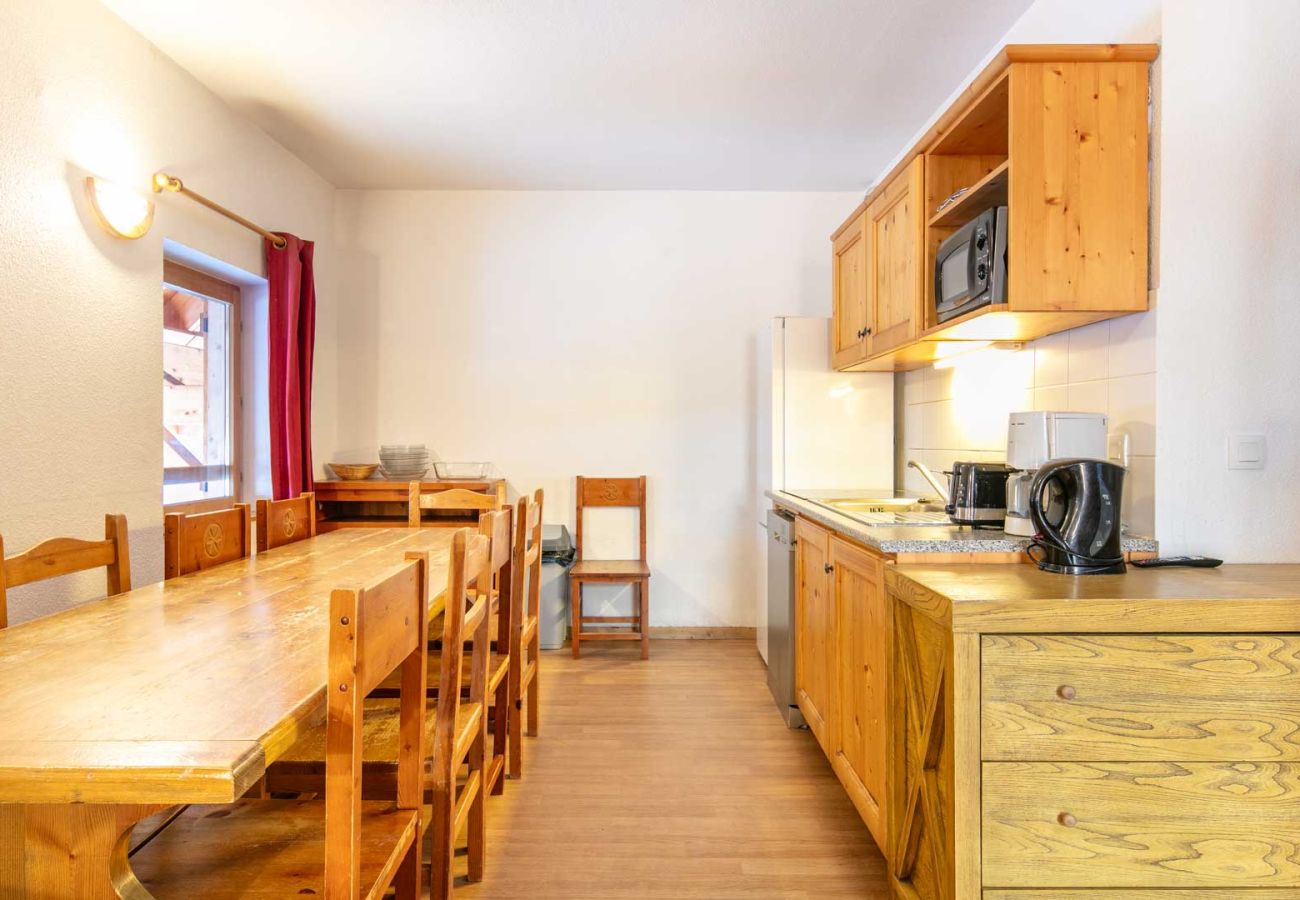 Apartment in Saint-Sorlin-d´Arves - Nice Apt for 10 pers near the slopes