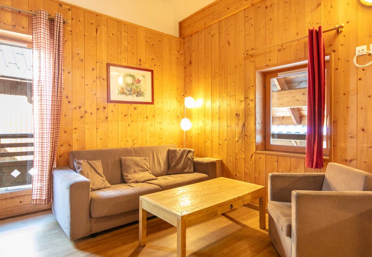 Apartment in Saint-Sorlin-d´Arves - Nice Apt for 10 pers near the slopes