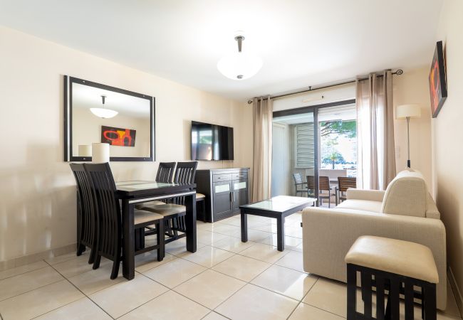 Apartment in Mandelieu-la-Napoule - Nice Apt 4 pers air-conditioned
