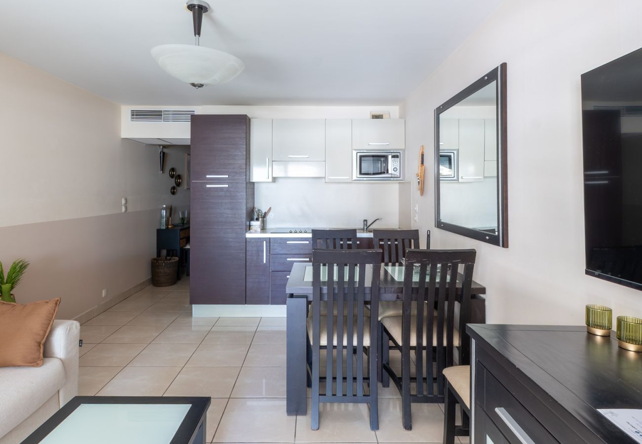 Apartment in Mandelieu-la-Napoule - Air-conditioned flat overlooking the marina