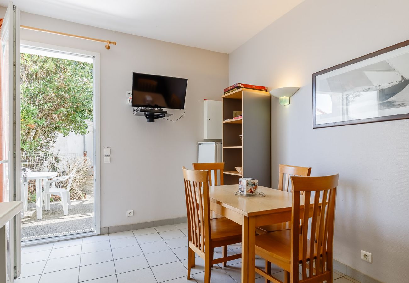 Apartment in La Tranche-sur-Mer - Apartment for 4 people, close to the ocean, terrace