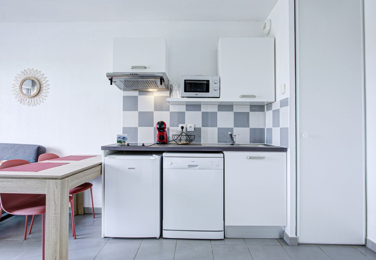 Apartment in Argeles sur Mer - Very bright flat with a balcony and swimming pool