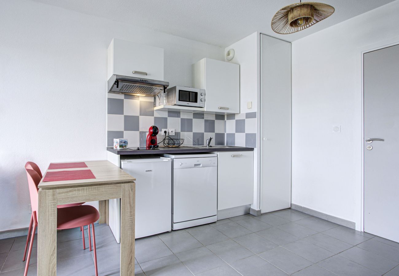 Apartment in Argeles sur Mer - Very bright flat with a balcony and swimming pool