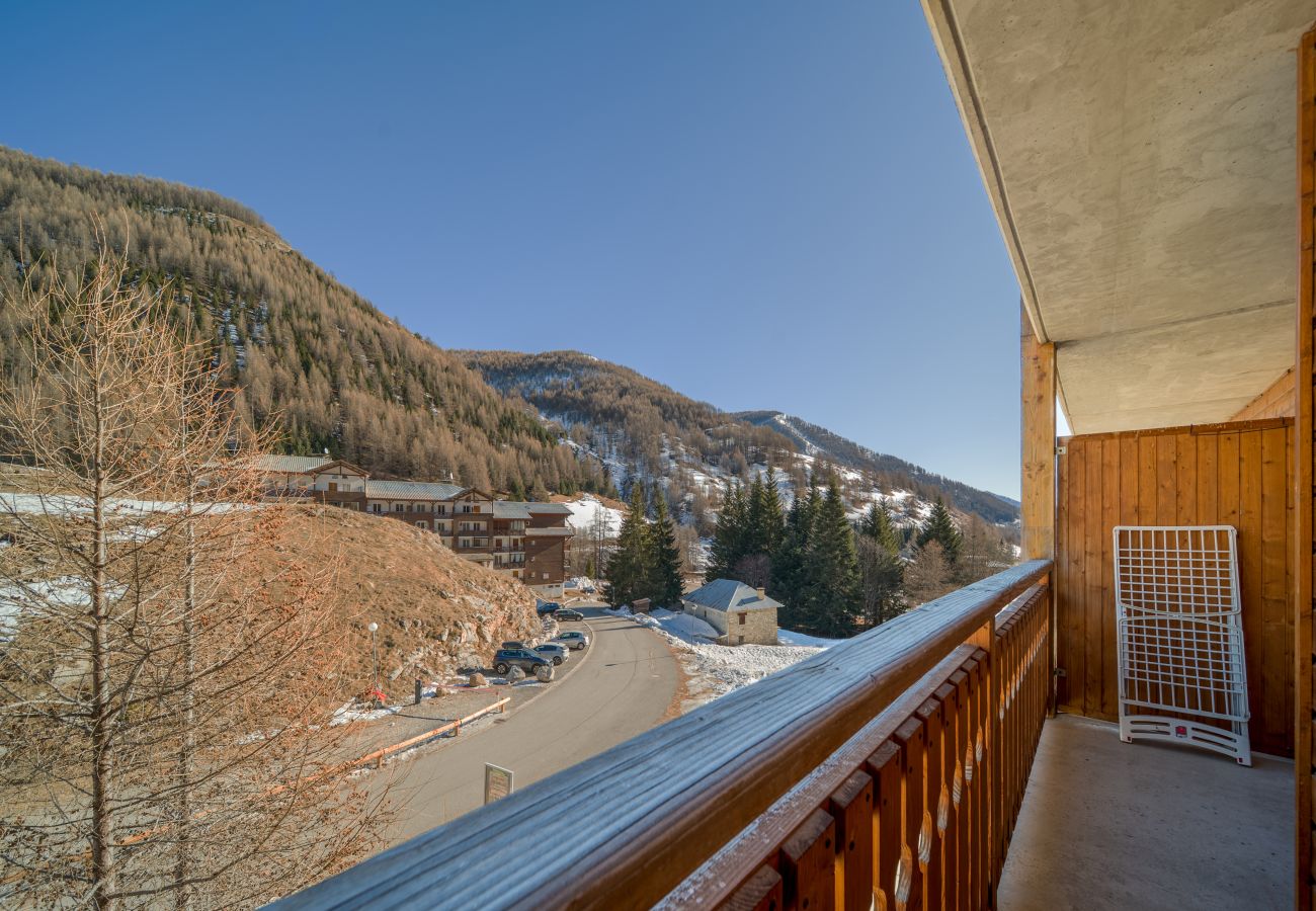 Apartment in Allos - Beautiful apartment for 6 people, at the foot of the slopes, mountain view