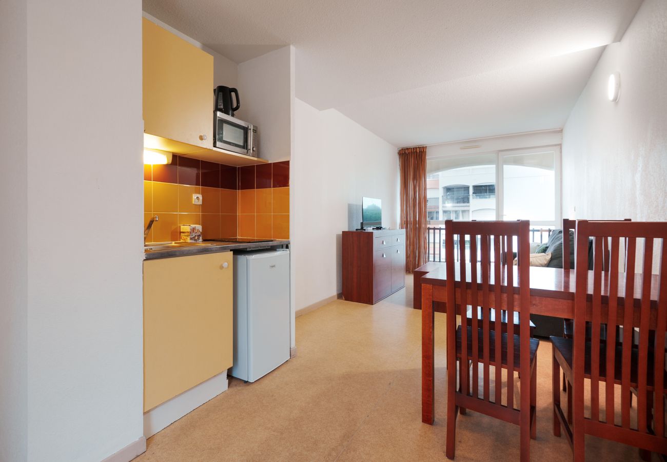 Apartment in Agde - Charming Apart for 4 Near the Sea