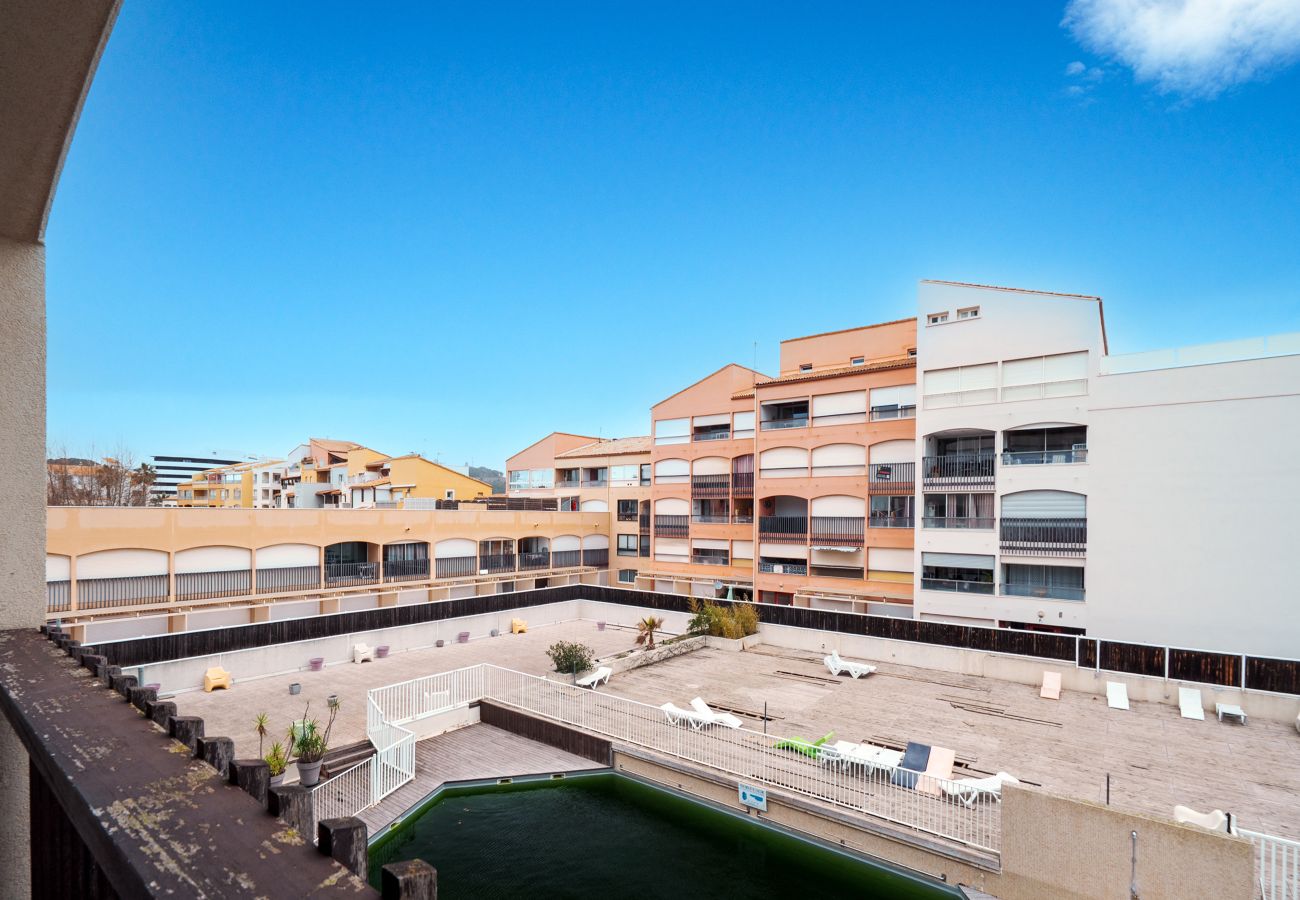 Apartment in Agde - Charming Apart for 4 Near the Sea