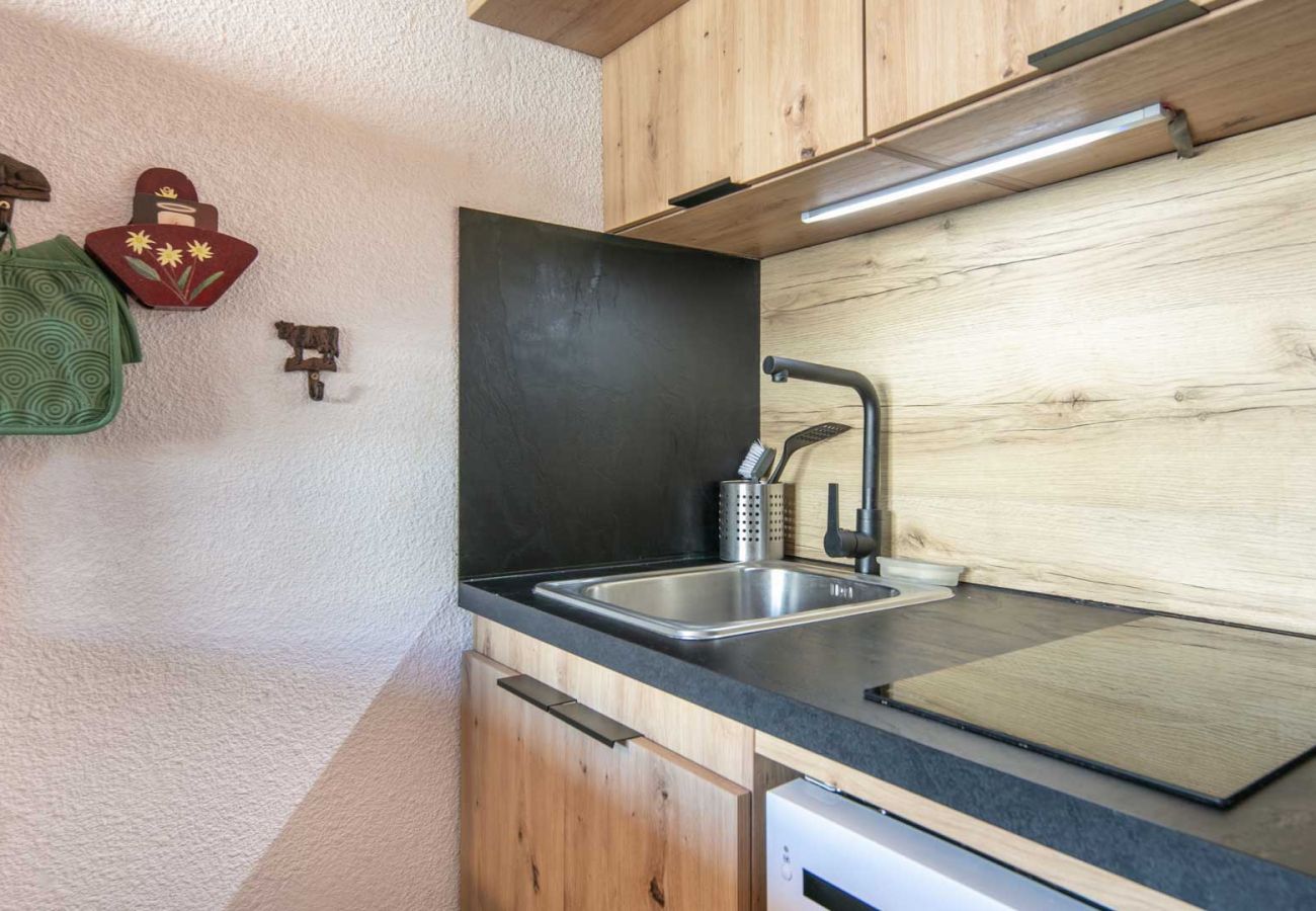 Studio in Chamrousse - Cute studio apartment for 4 people, balcony and garage