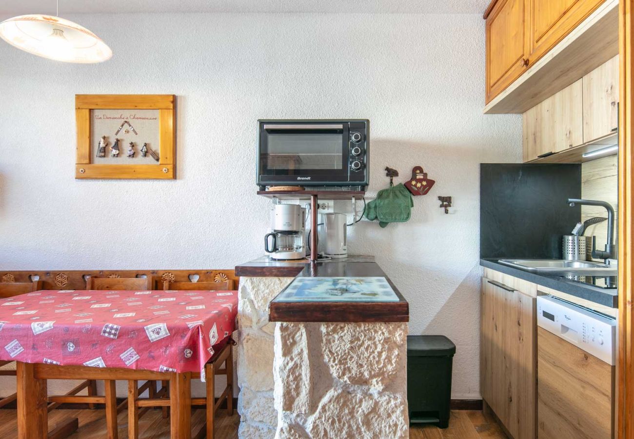Studio in Chamrousse - Cute studio apartment for 4 people, balcony and garage