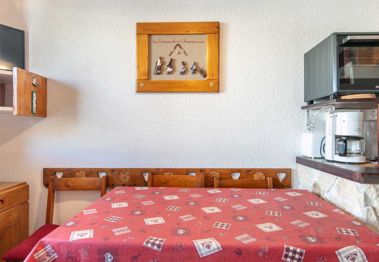 Studio in Chamrousse - Cute studio apartment for 4 people, balcony and garage
