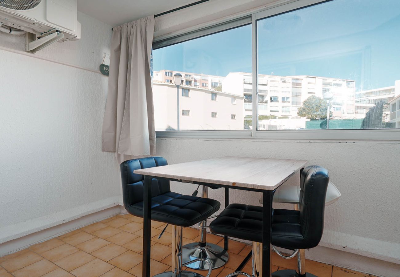 Apartment in Agde - Renovated apart for 4, near the harbor