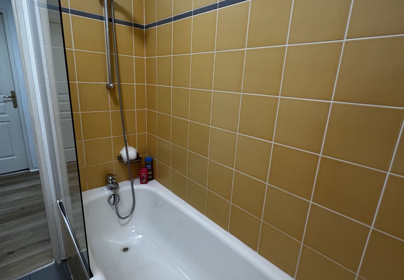 Apartment in Grasse - Bright apartment for 4 people, with a balcony