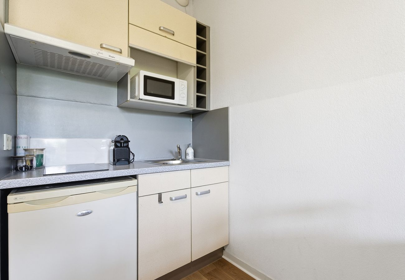 Apartment in Grasse - Air-conditioned, refurbished flat for 4 people with a balcony