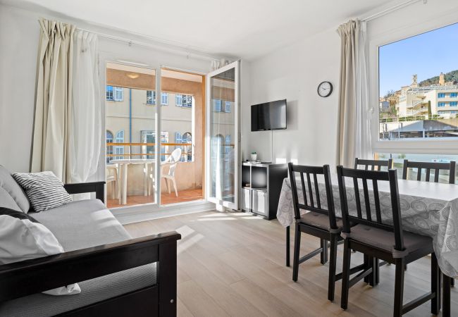 Apartment in Grasse - Charming apartment for 4 people with air conditioning and a balcony